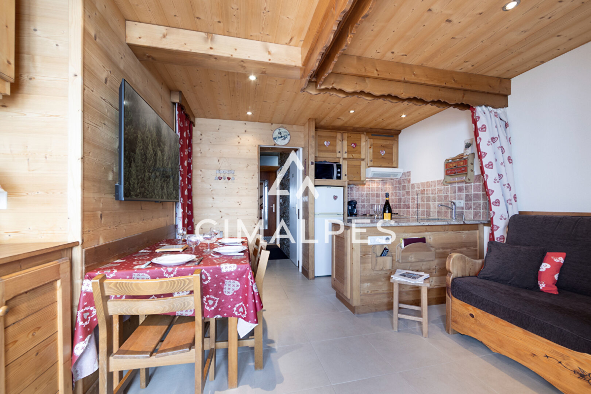Luxury Apartment for sale in Montvalezan, 345 000 €, Photo 2