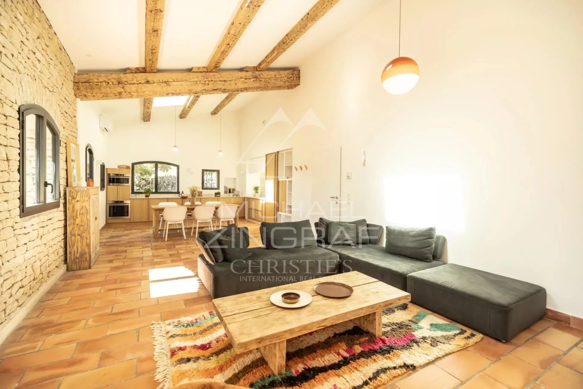 Luxury House for sale in Gordes, 1 300 000 €, Photo 2