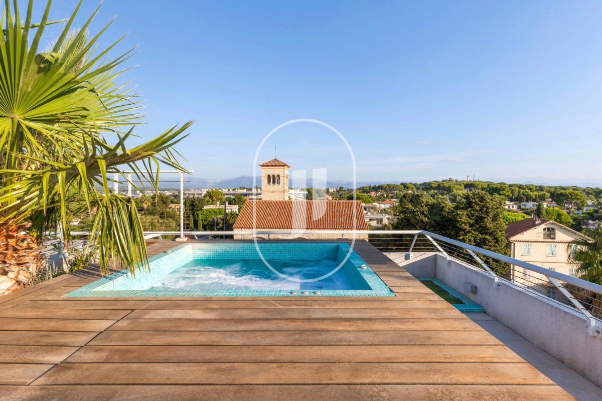 Luxury Apartment for sale in Antibes, 3 675 000 €, Photo 3