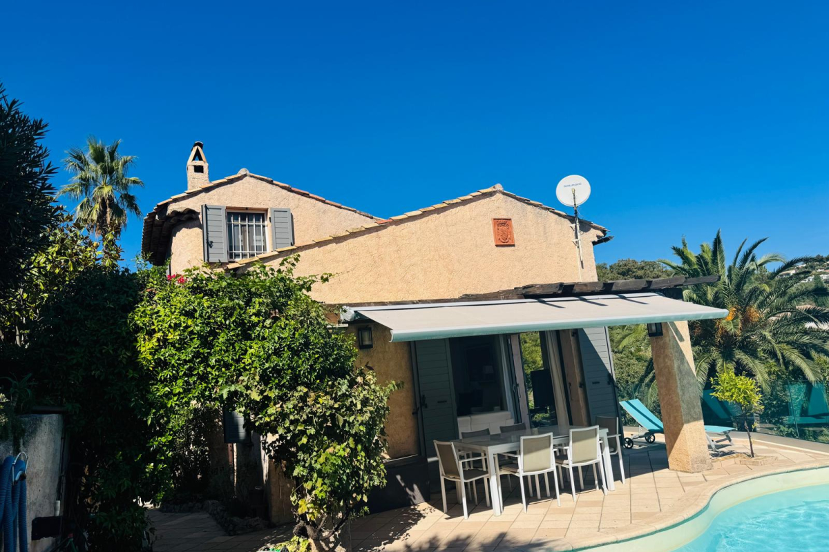 Maison de luxe à vendre à Roquebrune-sur-Argens, 1 170 000 €, Photo 3