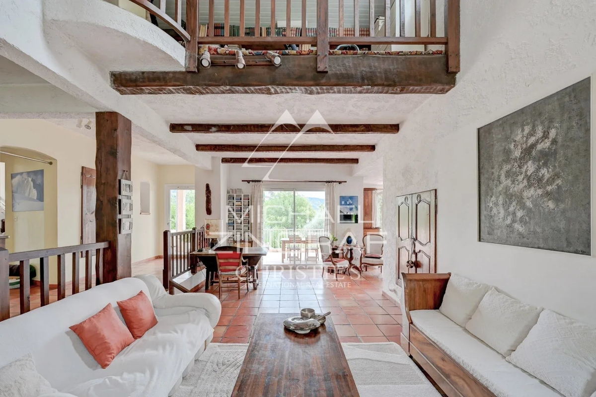 Maison de luxe à vendre à Aubagne, 645 000 €, Photo 4