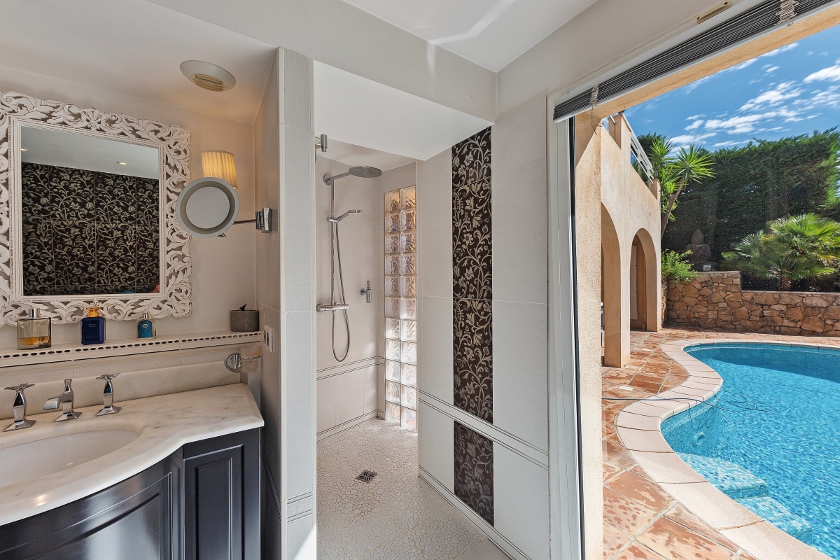Luxury House for sale in Mandelieu-la-Napoule, 1 180 000 €, Photo 2
