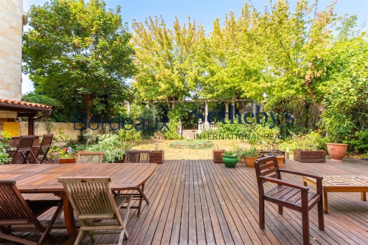 Luxury Apartment for sale in Bordeaux, 1 149 000 €, Photo 2