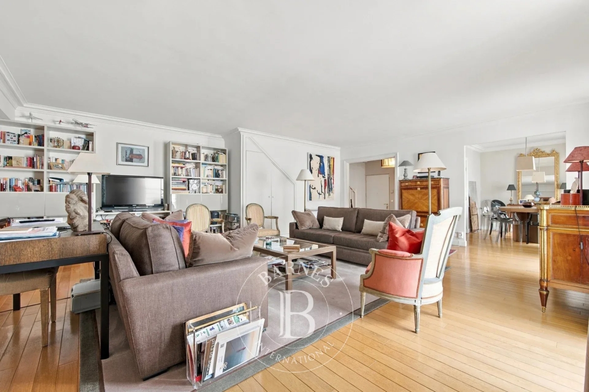 Luxury Apartment for sale in Paris 3ème, 2 150 000 €, Photo 2