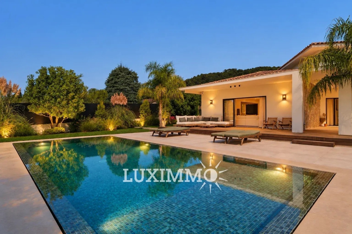 Maison de luxe à vendre à Mougins, 2 390 000 €, Photo 2