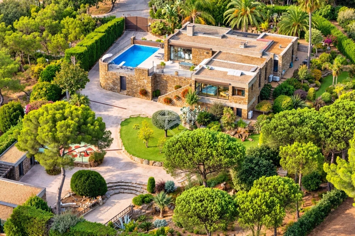 Luxury House for sale in Bormes-les-Mimosas, 3 730 000 €, Photo 3