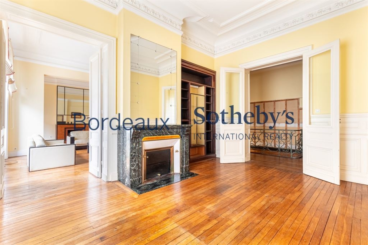 Luxury Apartment for sale in Bordeaux, 1 149 000 €, Photo 6
