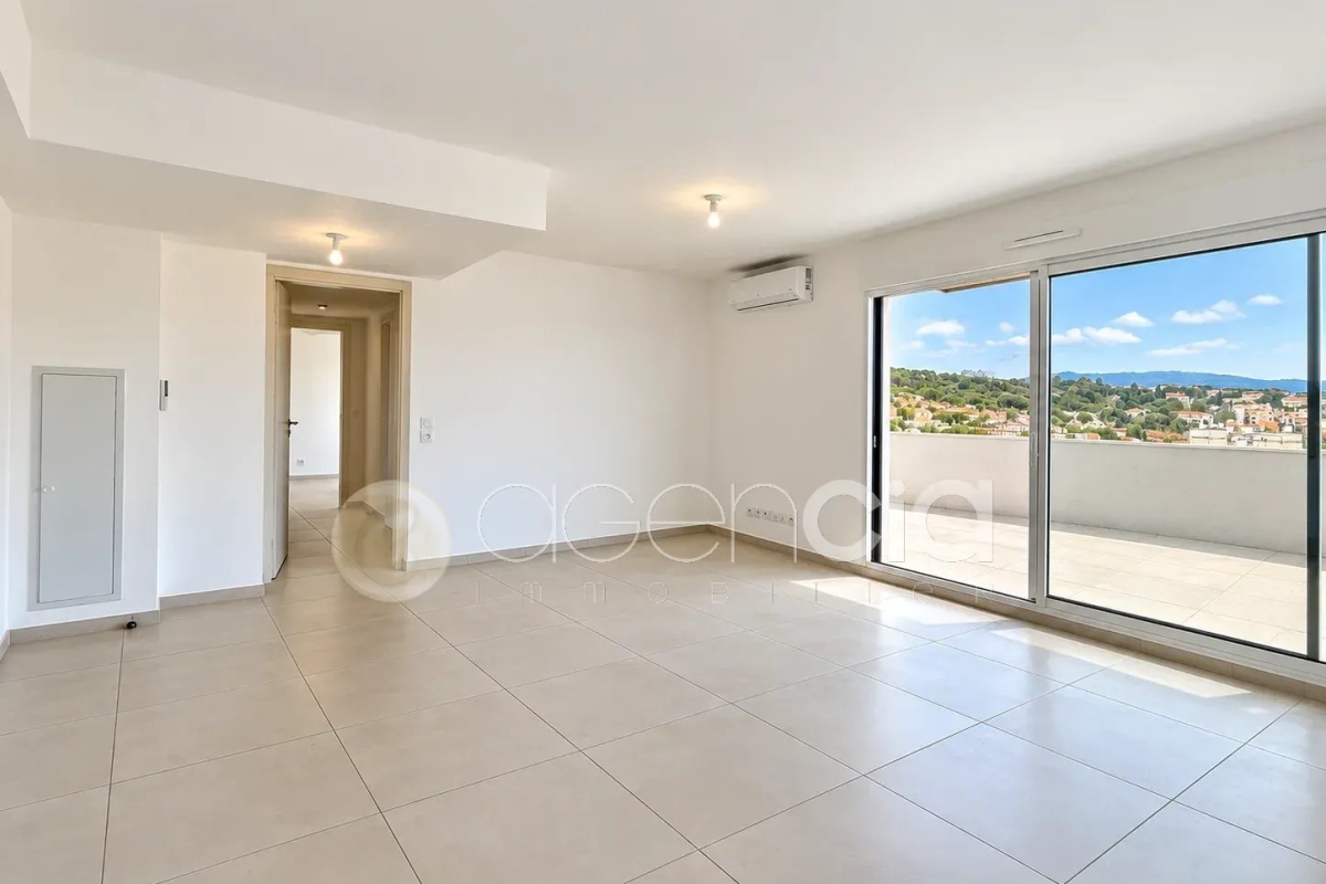 Appartement de luxe à vendre à Cannes, 299 000 €, Photo 2