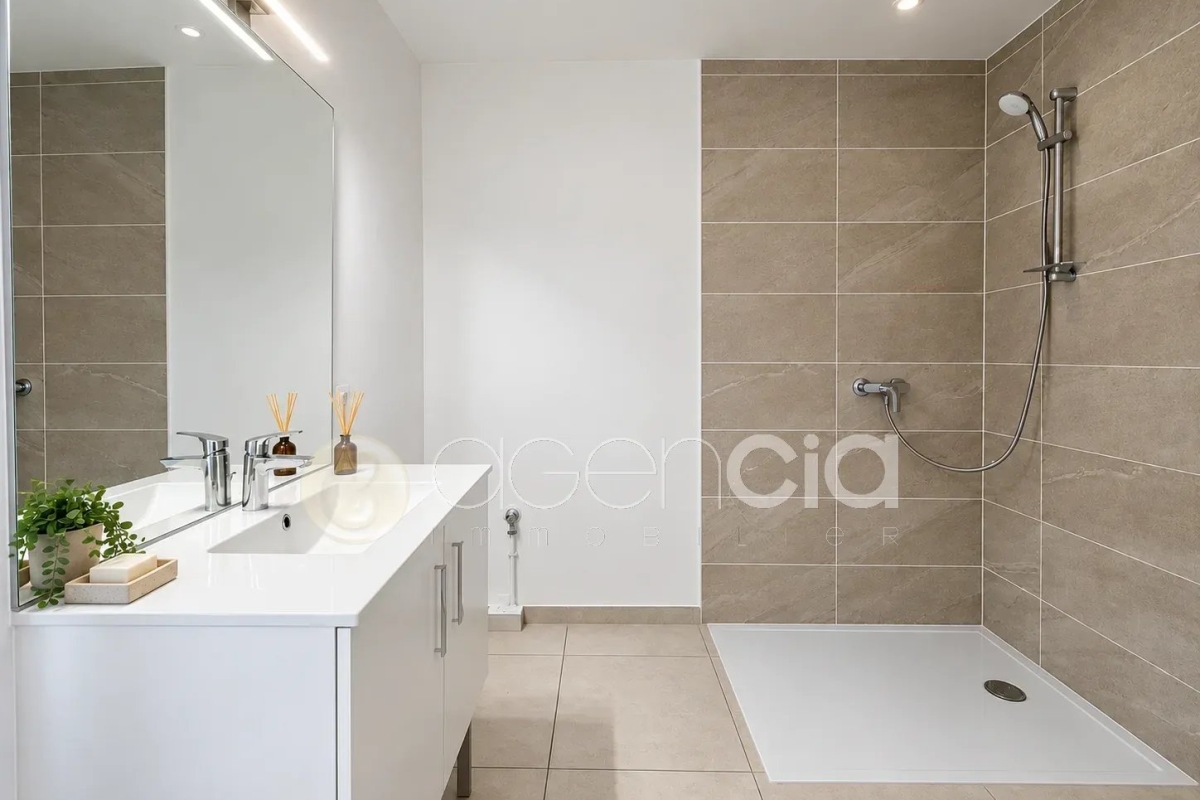 Appartement de luxe à vendre à Cannes, 299 000 €, Photo 3