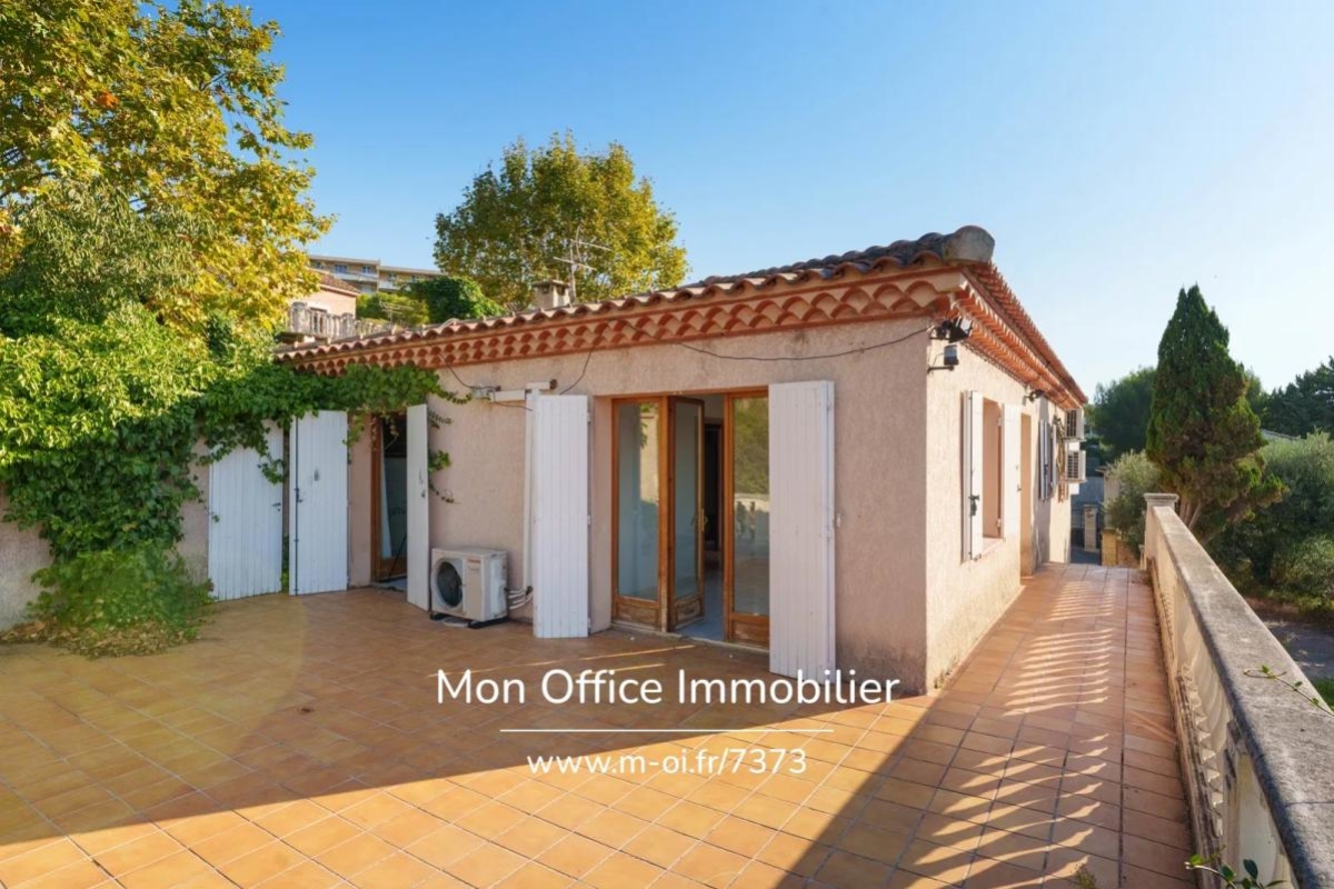 Luxury House for sale in Marseille 15ème, 440 000 €, Photo 1
