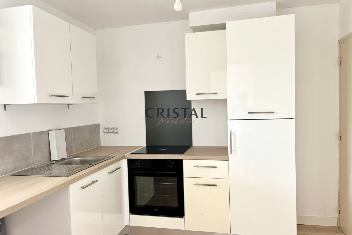 Maison de luxe à vendre à Royan, 236 000 €, Photo 3