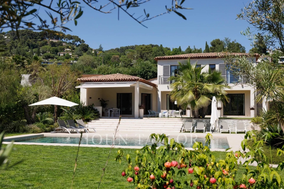 Luxury House for sale in Saint-Paul-de-Vence, 2 790 000 €, Photo 3