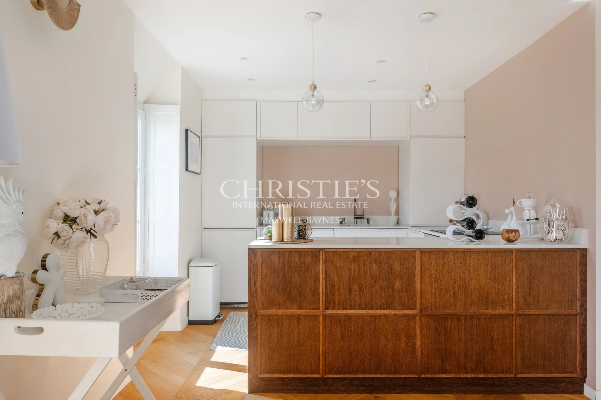 Luxury Apartment for sale in Bordeaux, 699 000 €, Photo 6