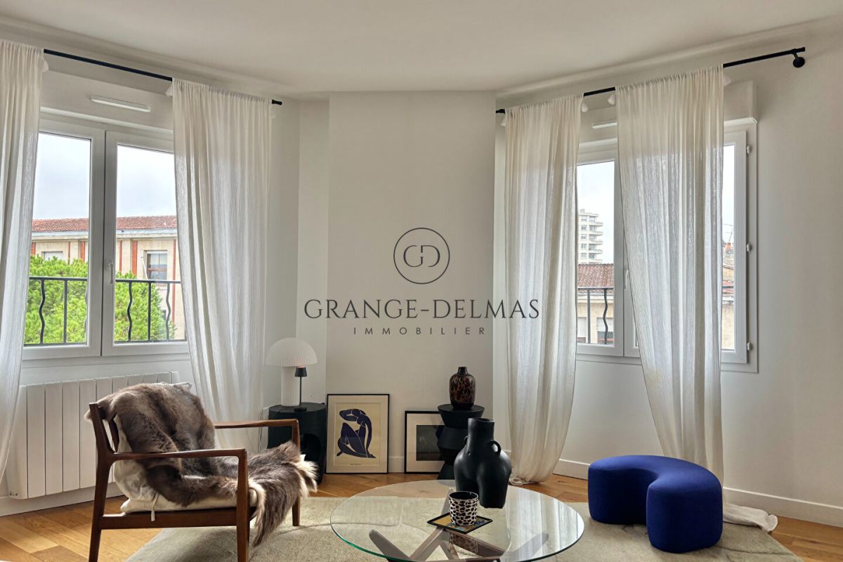 Appartement de luxe à vendre à Bordeaux, 367 000 €, Photo 2