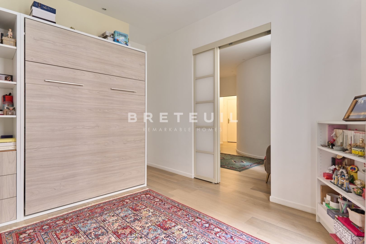 Appartement de luxe à vendre à Paris 8ème, 450 000 €, Photo 2