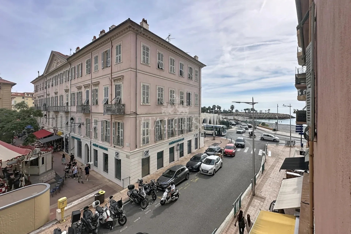 Appartement de luxe à vendre à Menton, 329 000 €, Photo 2