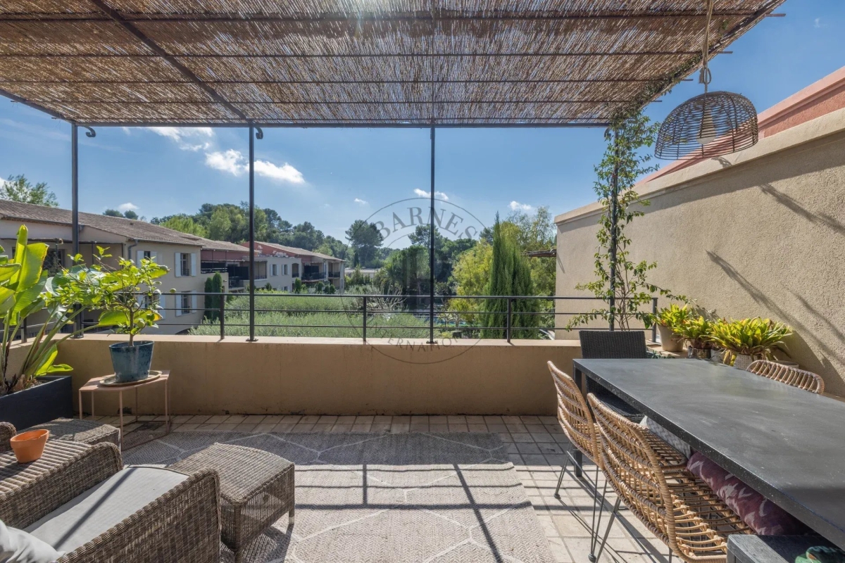 Appartement de luxe à vendre à Mougins, 499 000 €, Photo 2