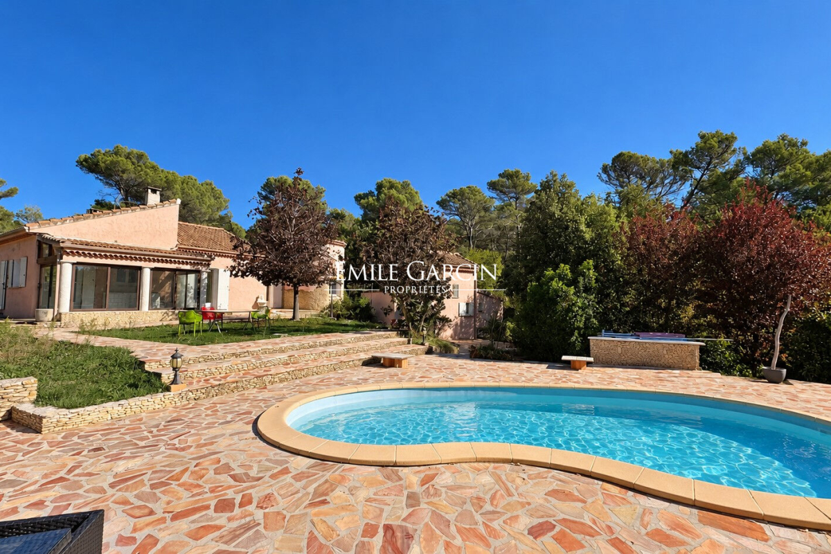 Maison de luxe à vendre à Aix-en-Provence, 882 000 €, Photo 2