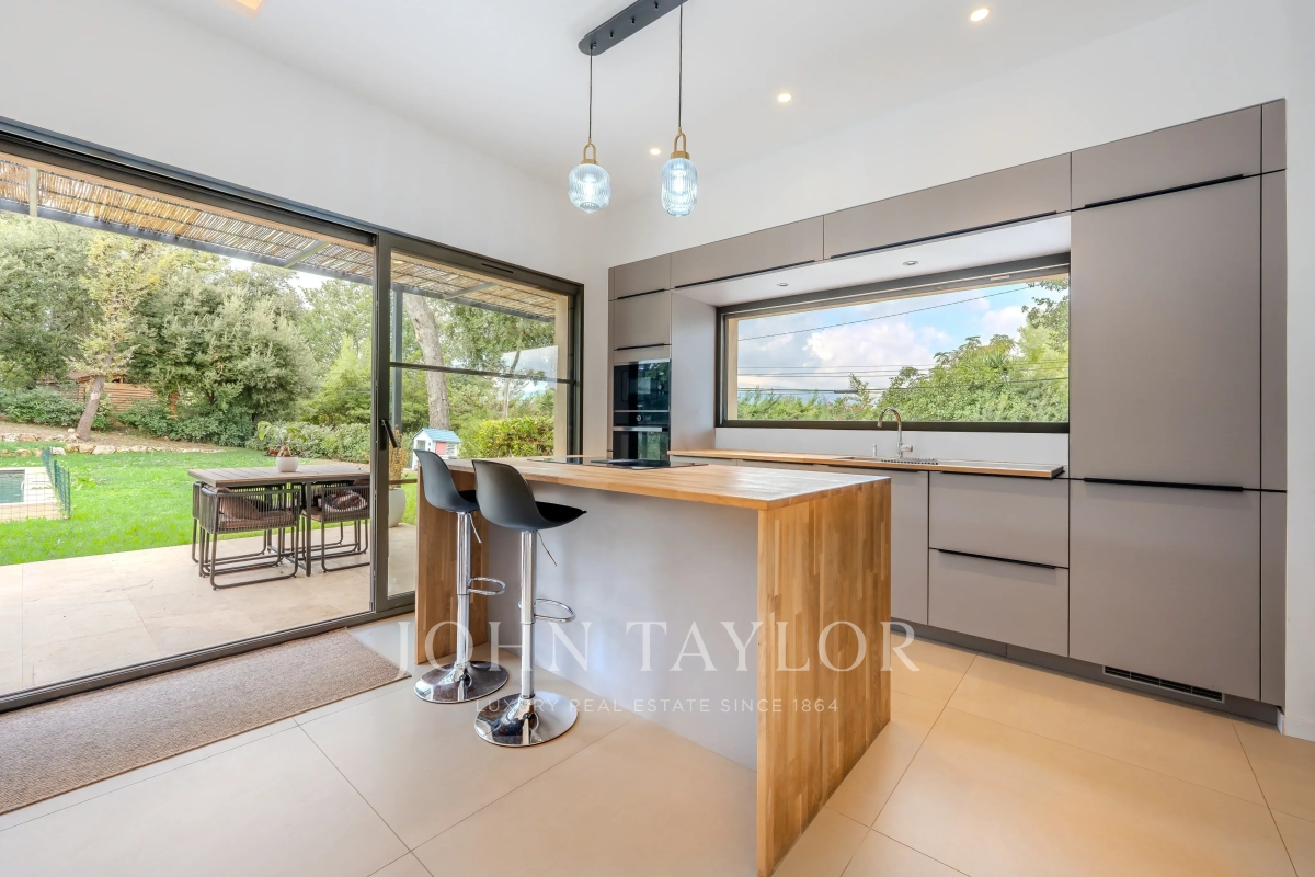 Luxury House for sale in Roquefort-les-Pins, 830 000 €, Photo 6