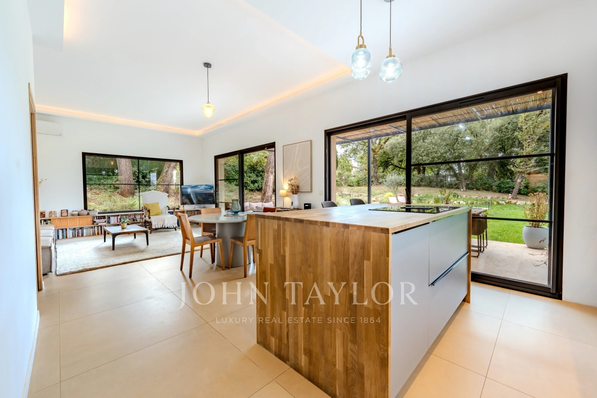 Luxury House for sale in Roquefort-les-Pins, 830 000 €, Photo 7