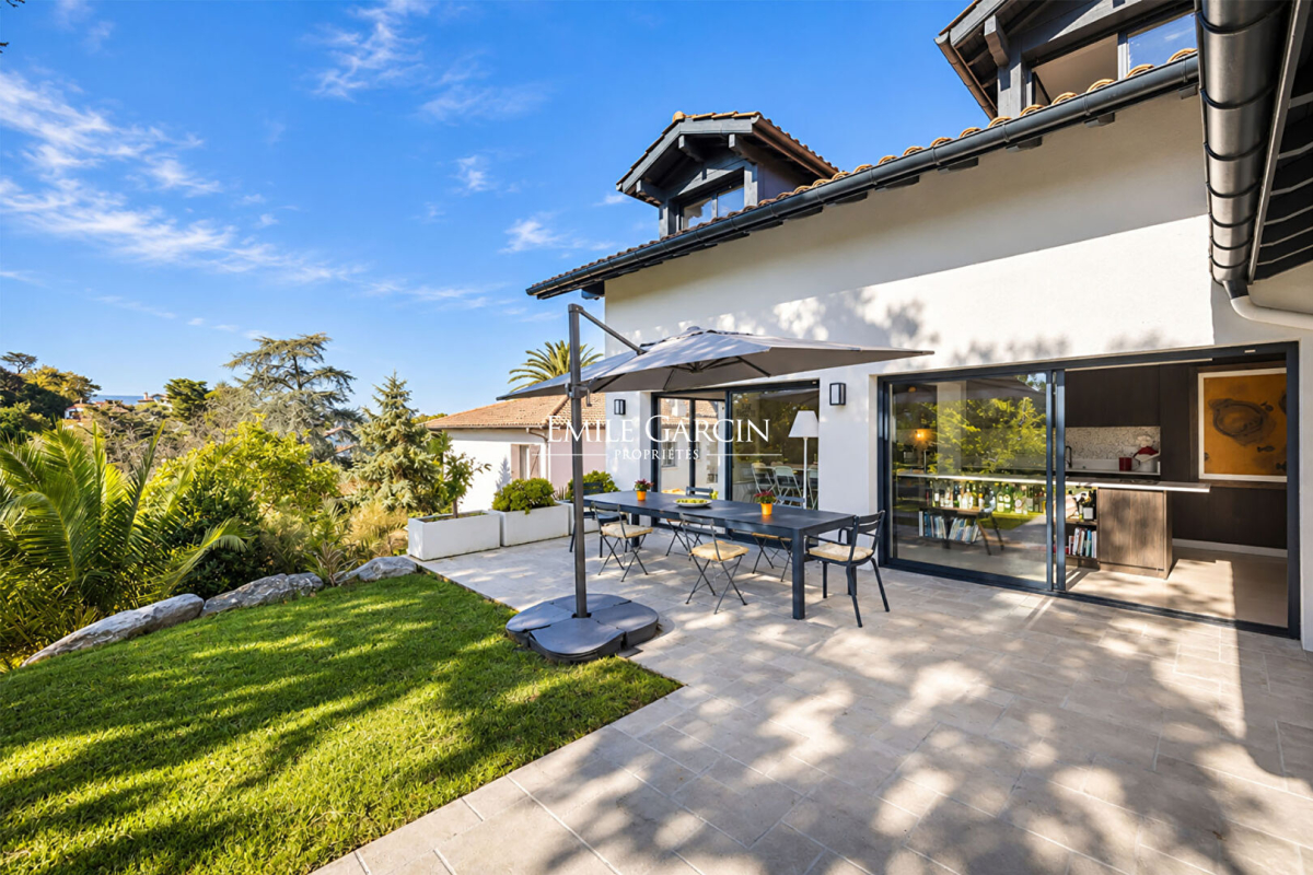 Maison de luxe à vendre à Saint-Jean-de-Luz, 1 890 000 €, Photo 1