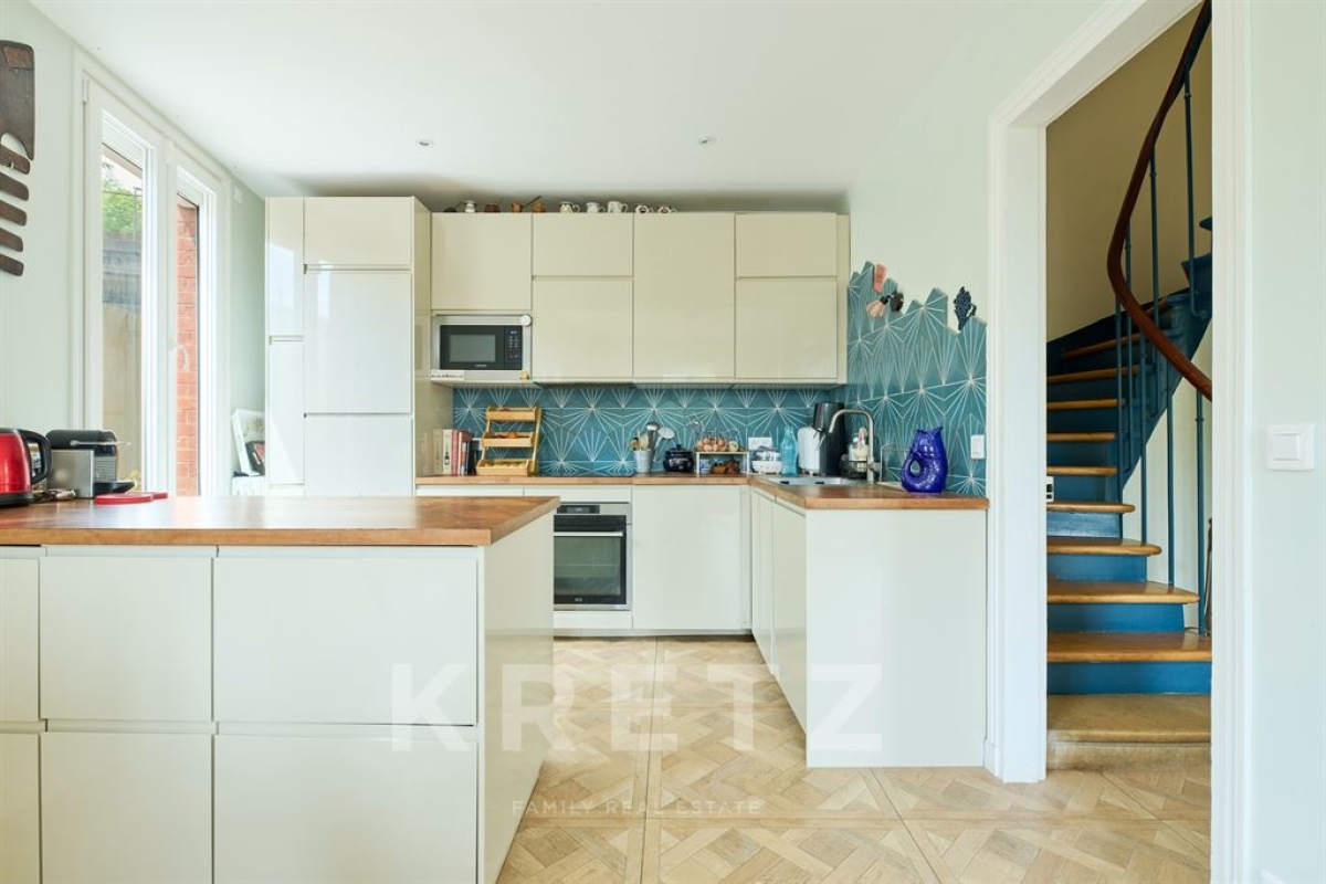 Maison de luxe à vendre à Suresnes, 1 350 000 €, Photo 4