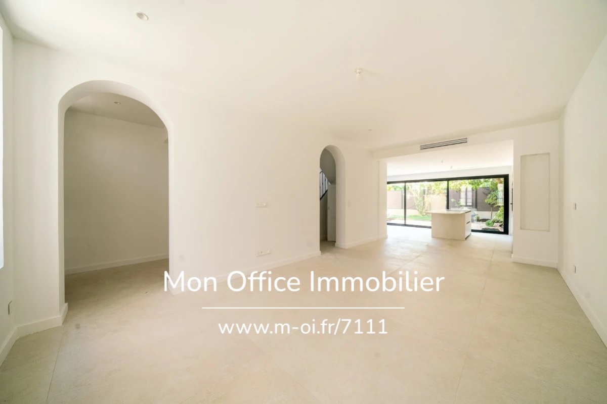 Luxury House for sale in Aix-en-Provence, 1 340 000 €, Photo 4
