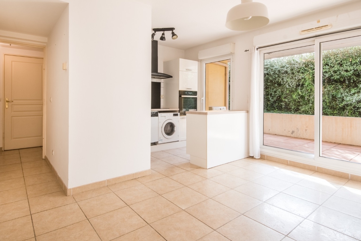 Appartement de luxe à vendre à Nice, 249 000 €, Photo 2