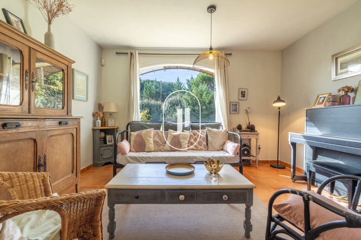 Maison de luxe à vendre à Roussillon, 749 000 €, Photo 3