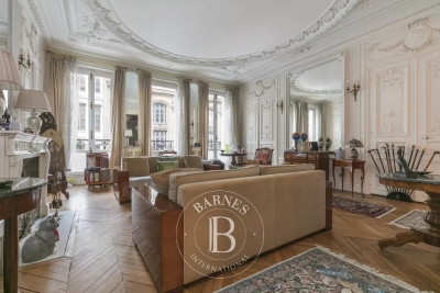 Apartment luxury and prestige for sale Paris 8 me 6 main rooms