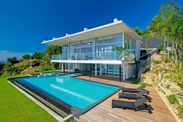 Maison de luxe à louer à Vallauris, 19 500 €, Photo 1