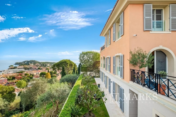 Luxury House for rental in Saint-Jean-Cap-Ferrat, 4 500 €, Photo 1