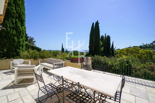 Maison de luxe à vendre à Mougins, 2 300 000 €, Photo 3