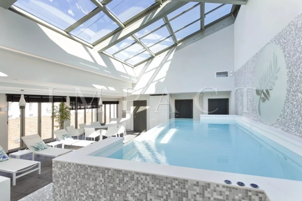 Maison de luxe à louer à Cannes, 14 000 €, Photo 1