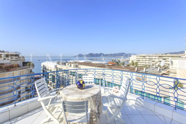 Appartement de luxe à louer à Cannes, 2 600 €, Photo 1