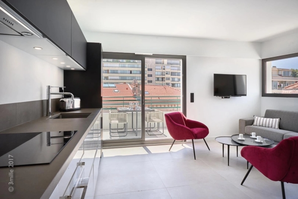 Luxury Apartment for sale in Cannes, 695 000 €, Photo 2
