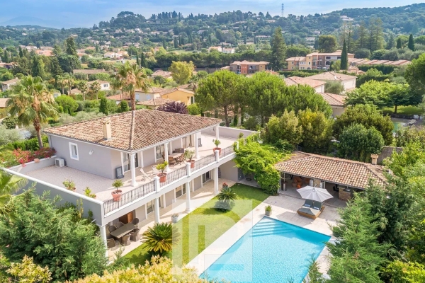 Maison de luxe à vendre à Mougins, 1 900 000 €, Photo 1