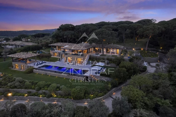 Maison de luxe à louer à Saint-Tropez, 112 500 €, Photo 1