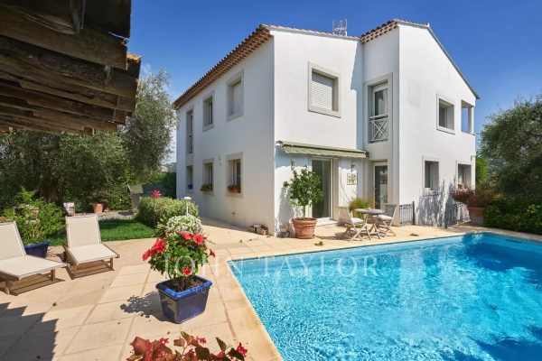 Maison de luxe à vendre à Cannes, 1 590 000 €, Photo 1