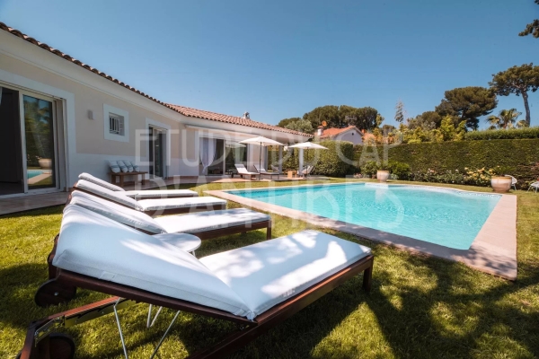 Luxury House for rental in Cap d'Antibes, 10 175 €, Photo 1