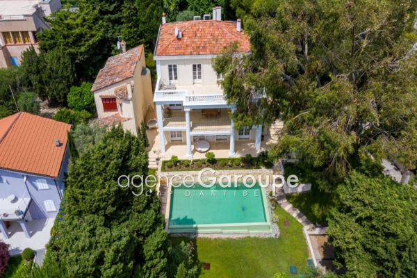 Luxury House for sale in Cap d'Antibes, 3 937 000 €, Photo 1