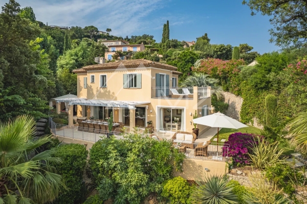 Maison de luxe à louer à Gassin, 26 700 €, Photo 1