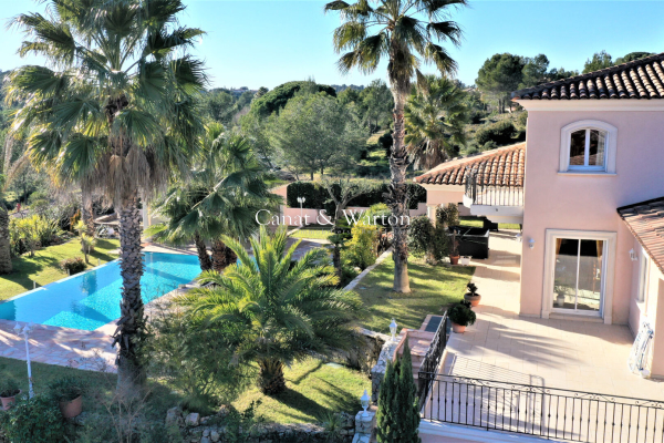 Maison de luxe à vendre à Saint-Raphaël, 1 444 000 €, Photo 2