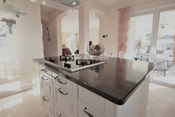 Maison de luxe à vendre à Saint-Raphaël, 1 444 000 €, Photo 7