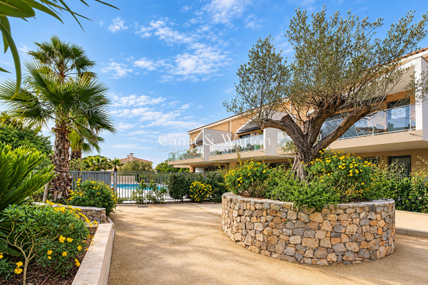 Appartement de luxe à vendre à Saint-Raphaël, 1 298 000 €, Photo 2