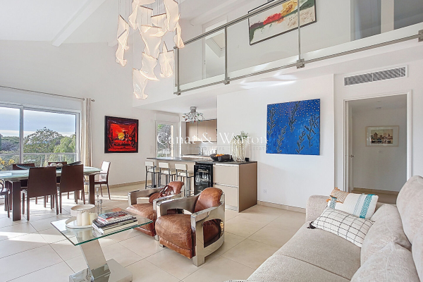 Luxury Apartment for sale in Saint-Raphaël, 1 298 000 €, Photo 3