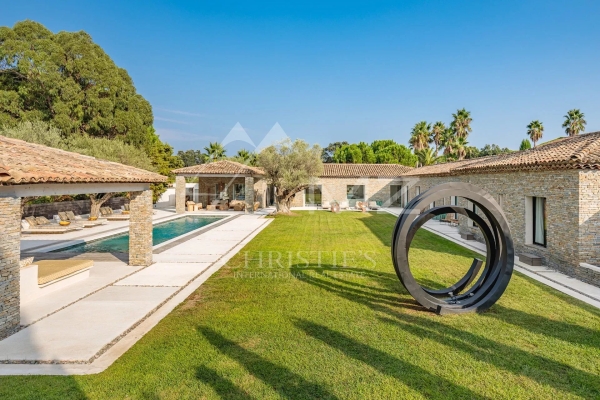 Luxury House for rental in Saint-Tropez, 65 300 €, Photo 1