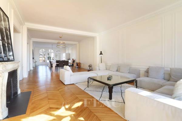 Daniel Feau Luxury Villas And Prestige Apartments
