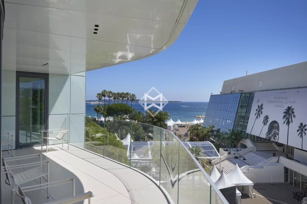 Appartement de luxe à louer à Cannes, 12 500 €, Photo 1
