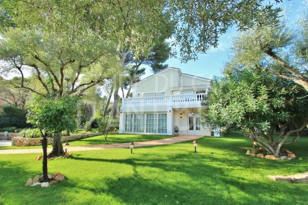 Maison de luxe à vendre à Cap d'Antibes, 4 950 000 €, Photo 1